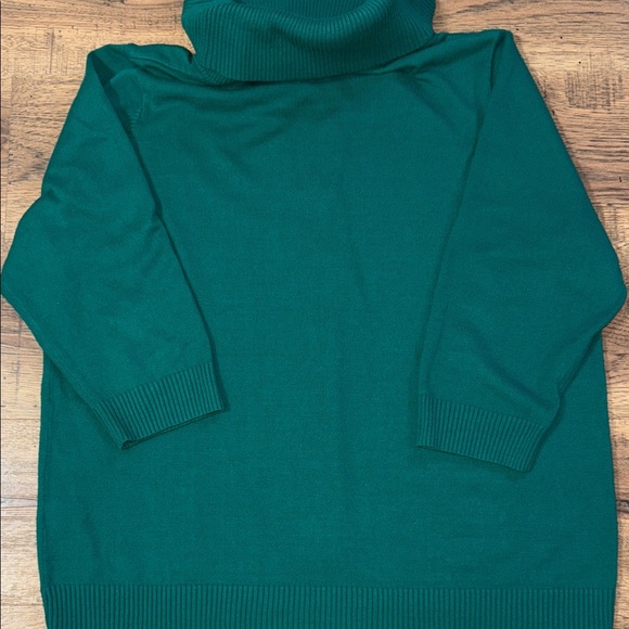 TANJAY Emerald Green Women's Neck Sweater - Picture 8 of 9